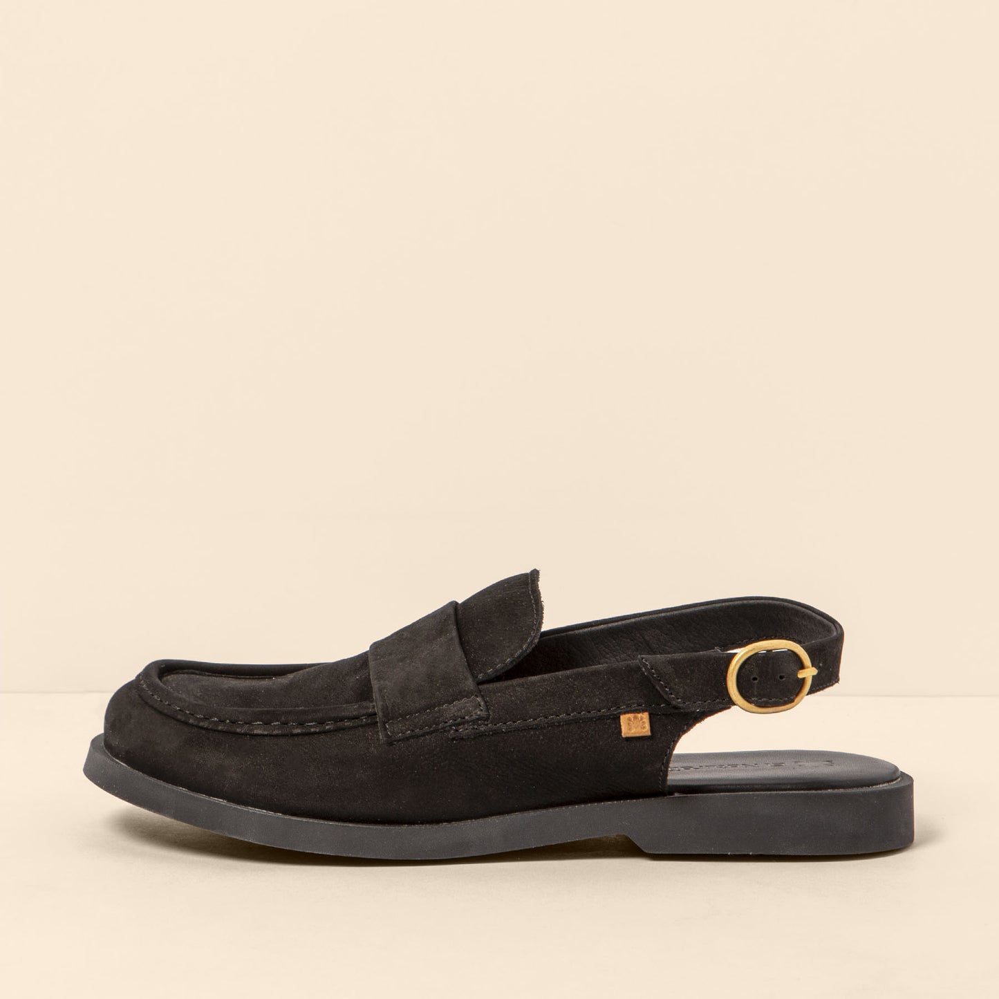gid://shopify/Product/15700589805900_1