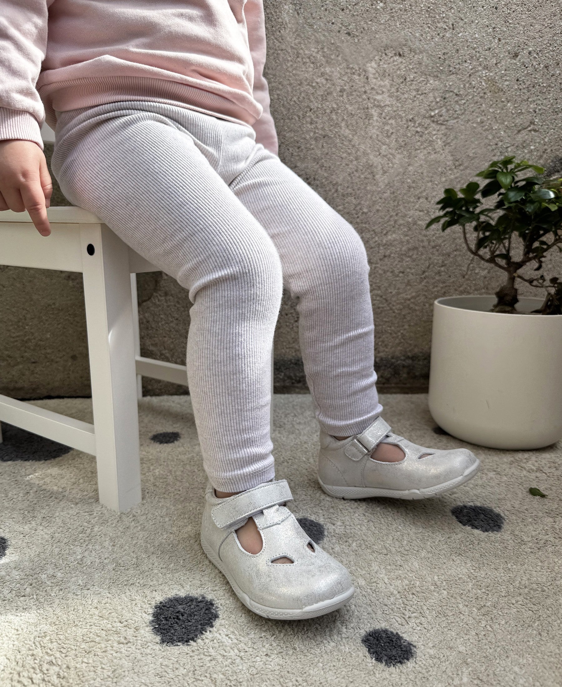 gid://shopify/Product/15740207857996_3