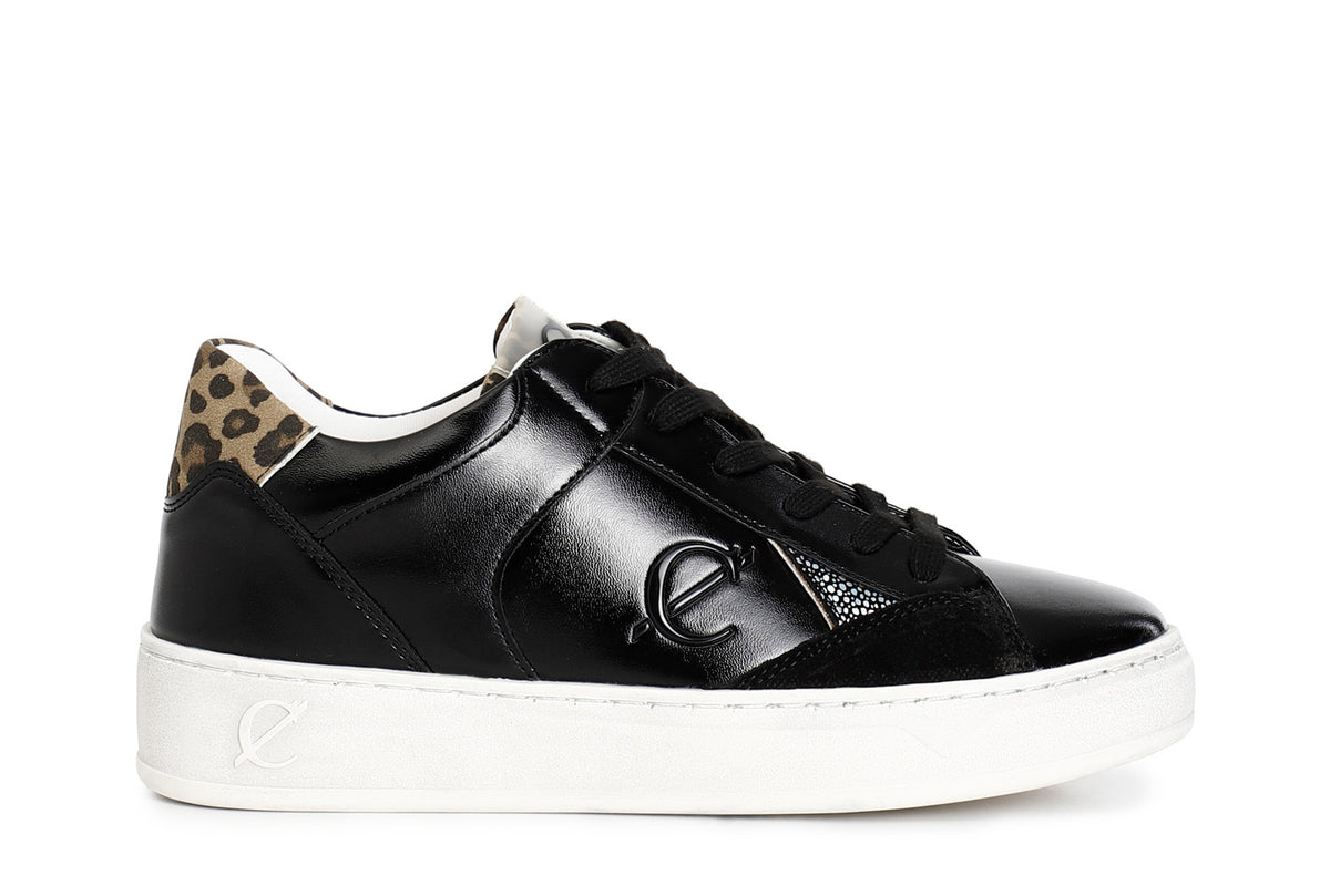 gid://shopify/Product/16175239397708_59118286143820