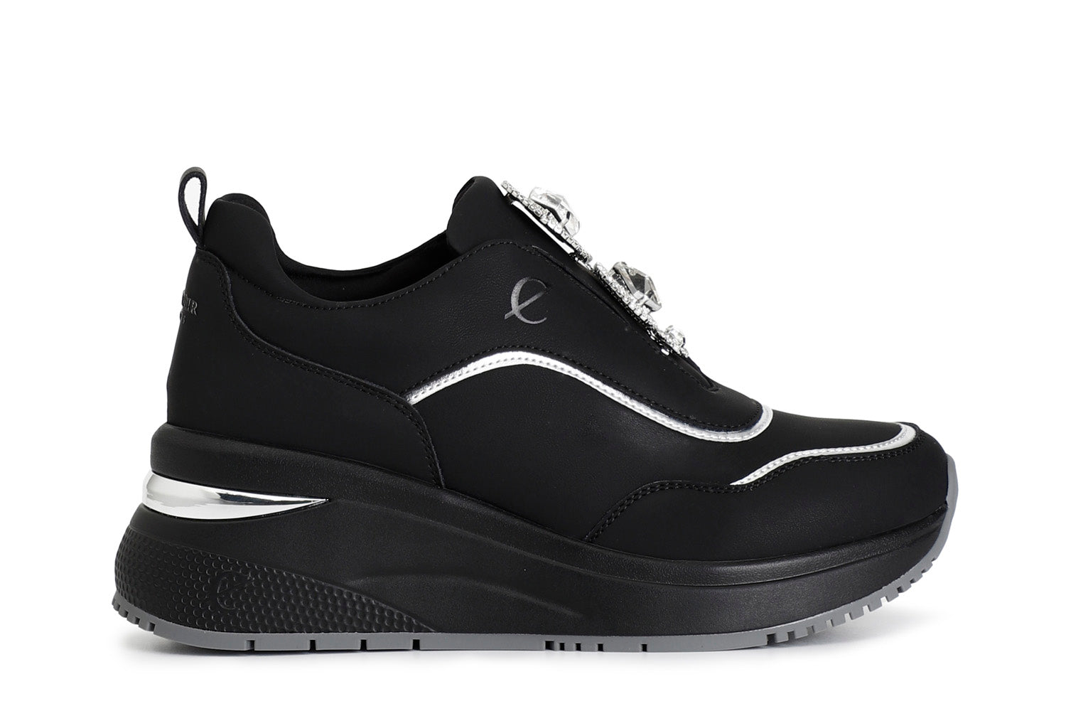 gid://shopify/Product/16035482763596_58579268141388