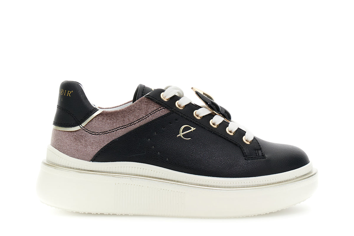 gid://shopify/Product/16175903703372_1