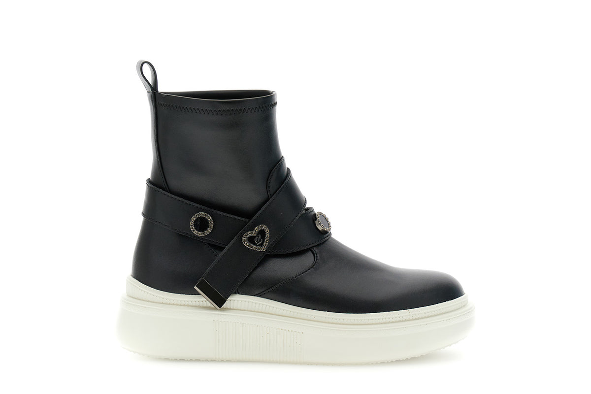 gid://shopify/Product/16175945220428_59121232052556