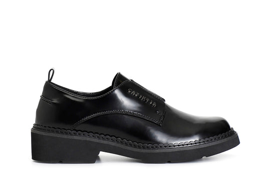 gid://shopify/Product/16035506356556_58579333677388