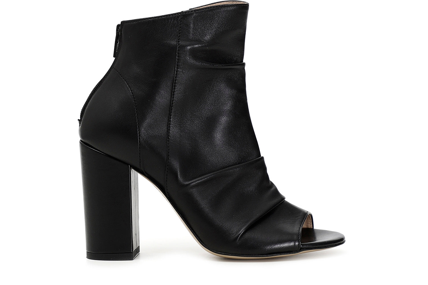 gid://shopify/Product/15782511313228_57658390675788