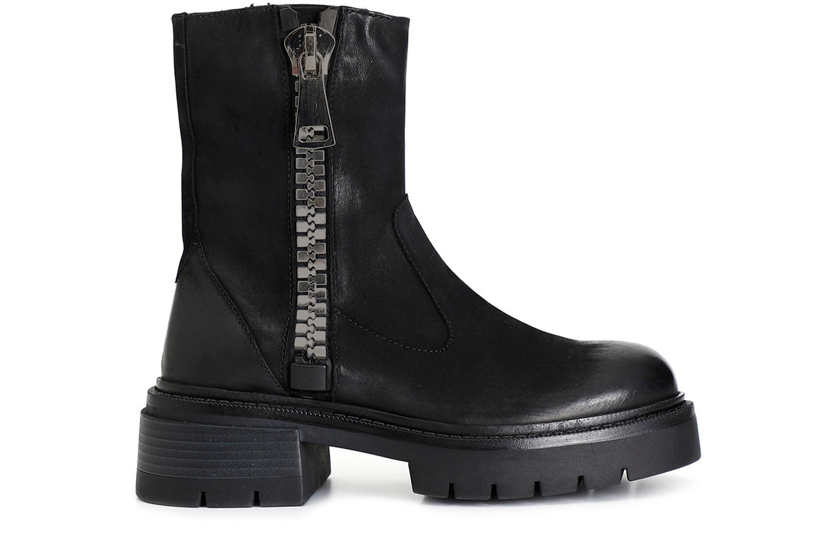 gid://shopify/Product/16175358574924_1