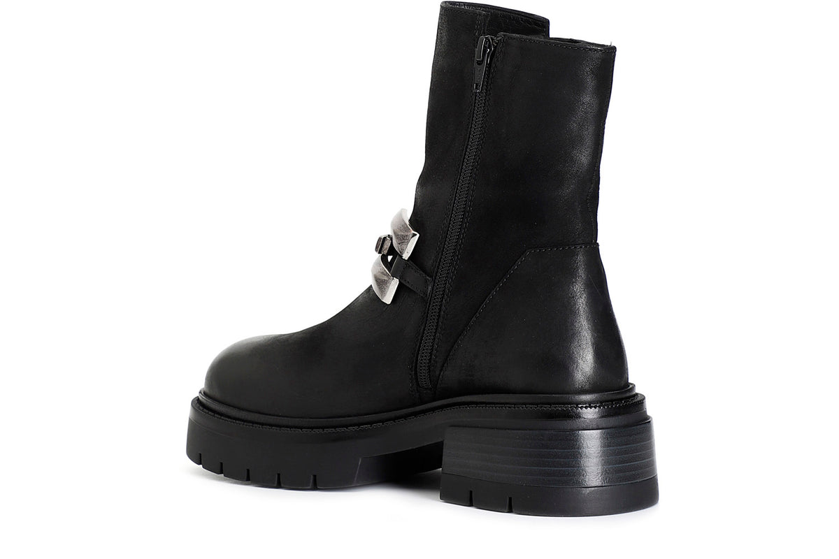 gid://shopify/Product/16175361851724_2