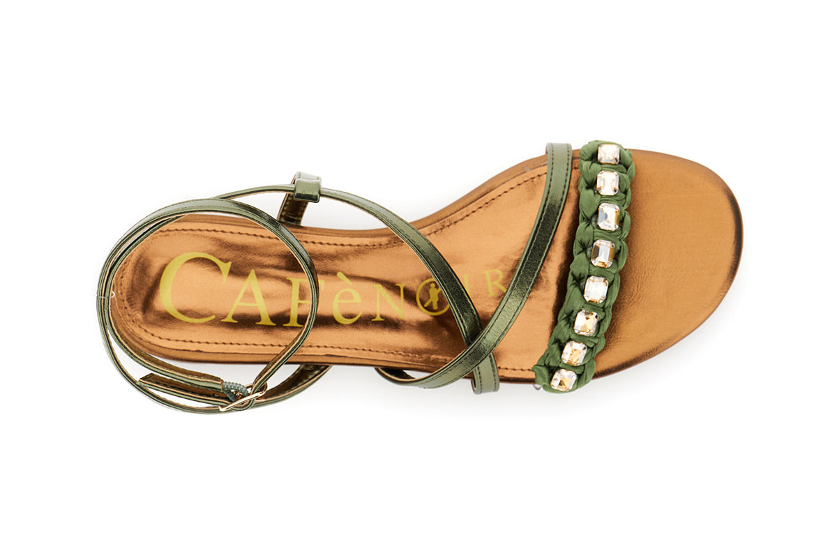 gid://shopify/Product/16122333725004_3