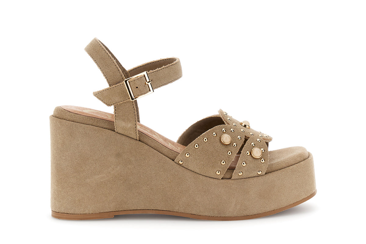 gid://shopify/Product/16122337165644_58876211691852