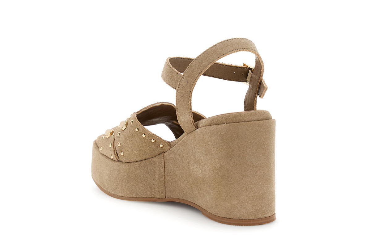 gid://shopify/Product/16122337165644_2