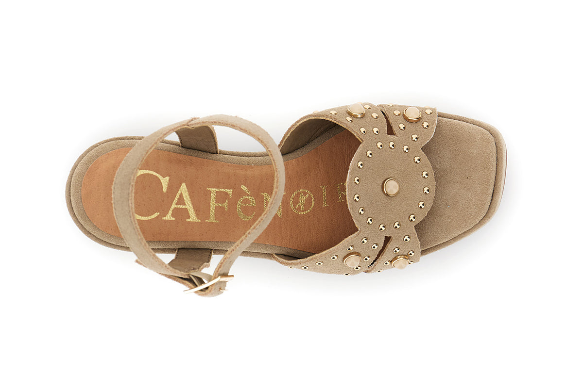 gid://shopify/Product/16122337165644_3