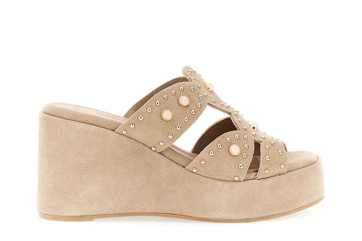 gid://shopify/Product/16122339754316_58876247802188