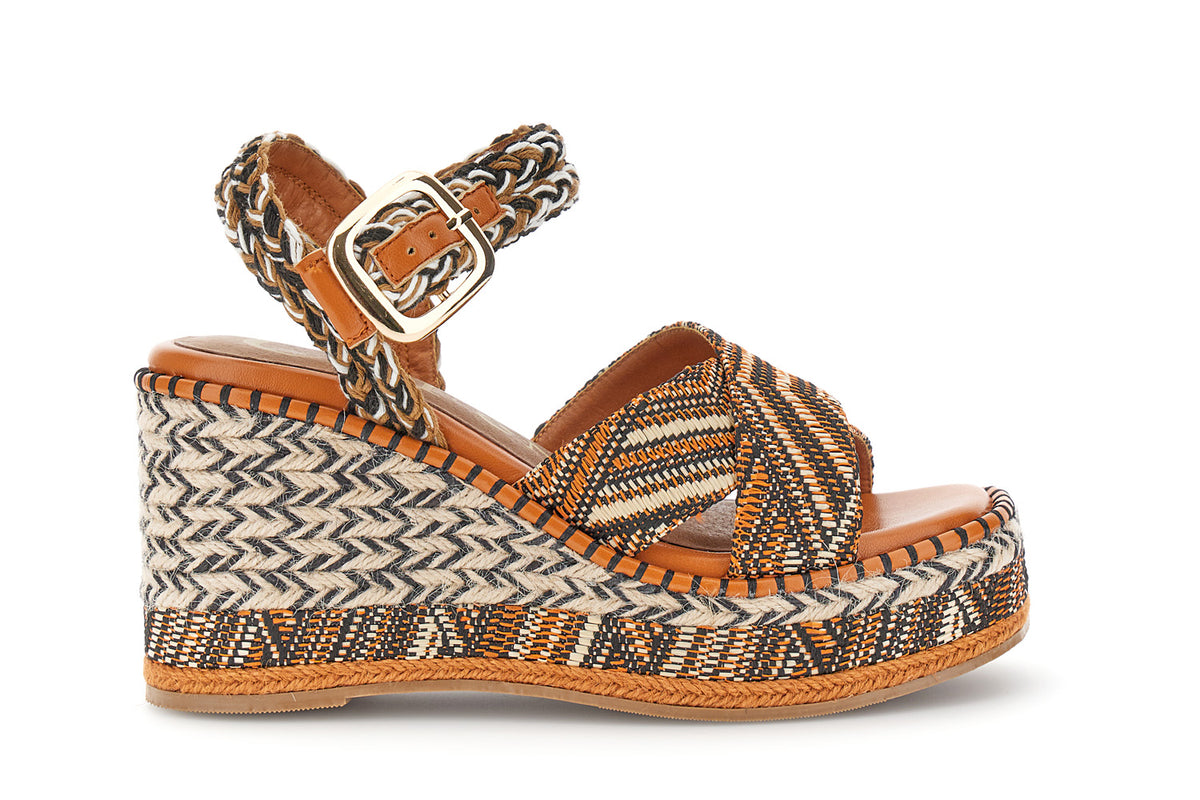 gid://shopify/Product/16122341589324_1
