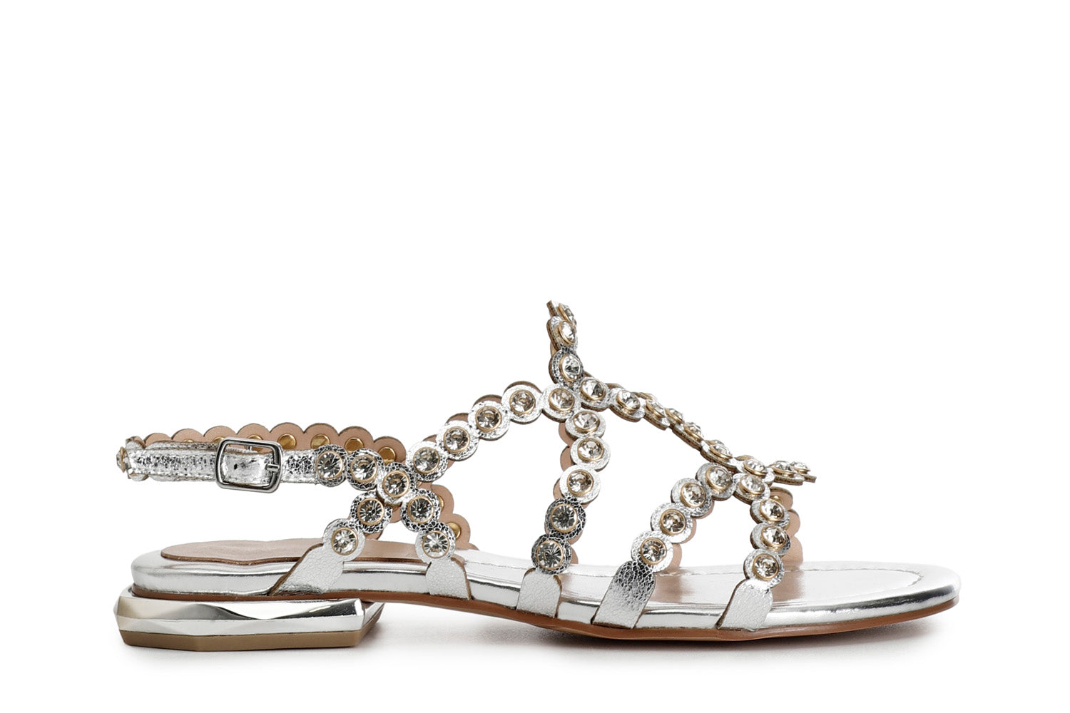 gid://shopify/Product/15782983696716_57661710336332