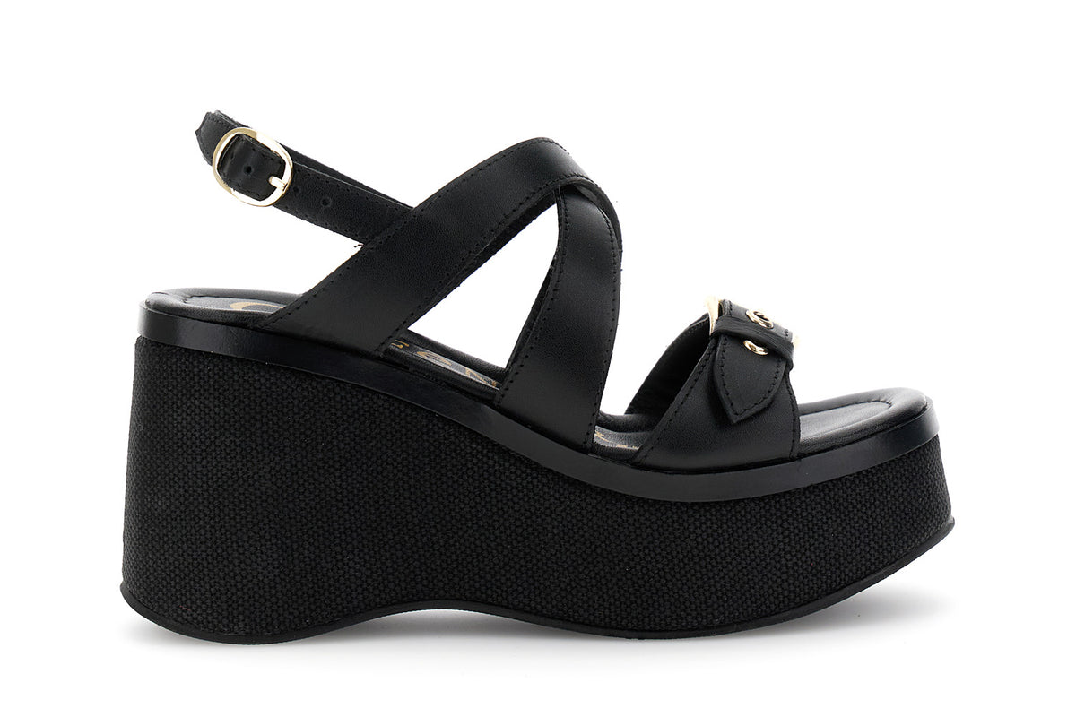 gid://shopify/Product/16122350338380_58876287418700