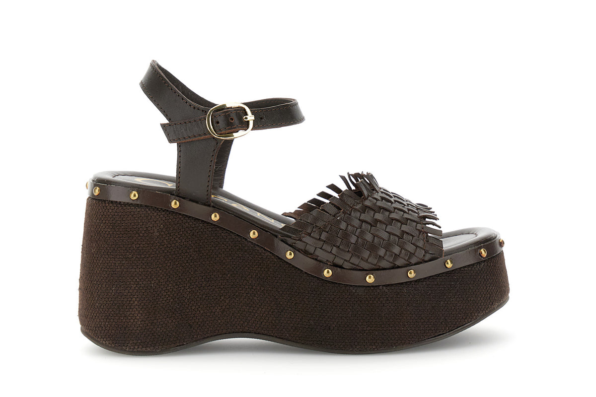 gid://shopify/Product/16122353353036_58876303245644