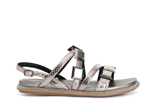 gid://shopify/Product/15782539690316_57658440221004