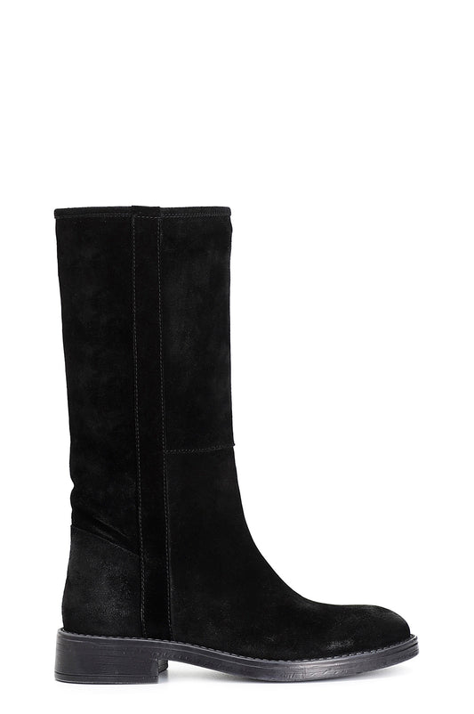 gid://shopify/Product/16035524084044_58579391938892