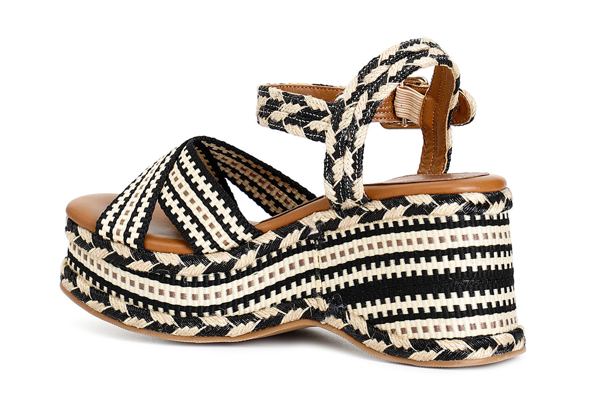 gid://shopify/Product/16121868386636_2