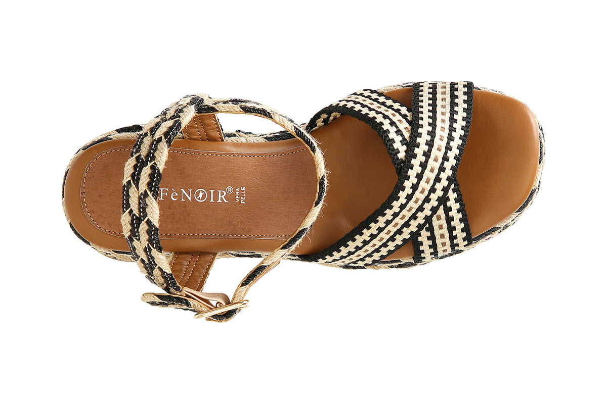 gid://shopify/Product/16121868386636_3