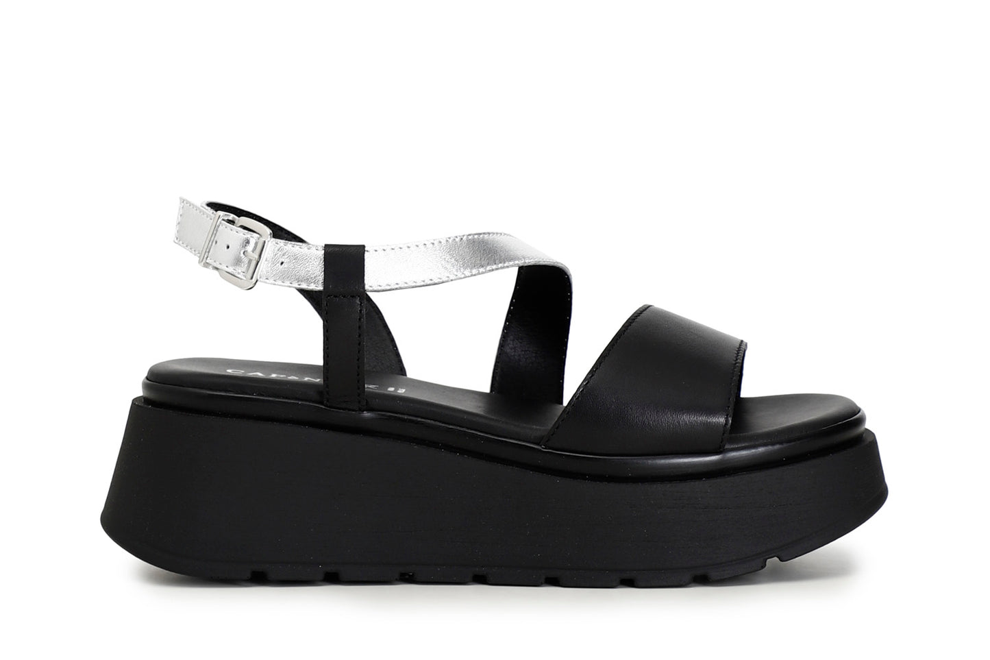 gid://shopify/Product/15782751961420_57660136128844