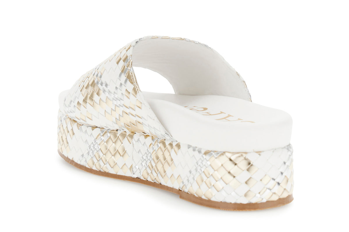 gid://shopify/Product/16122372817228_2