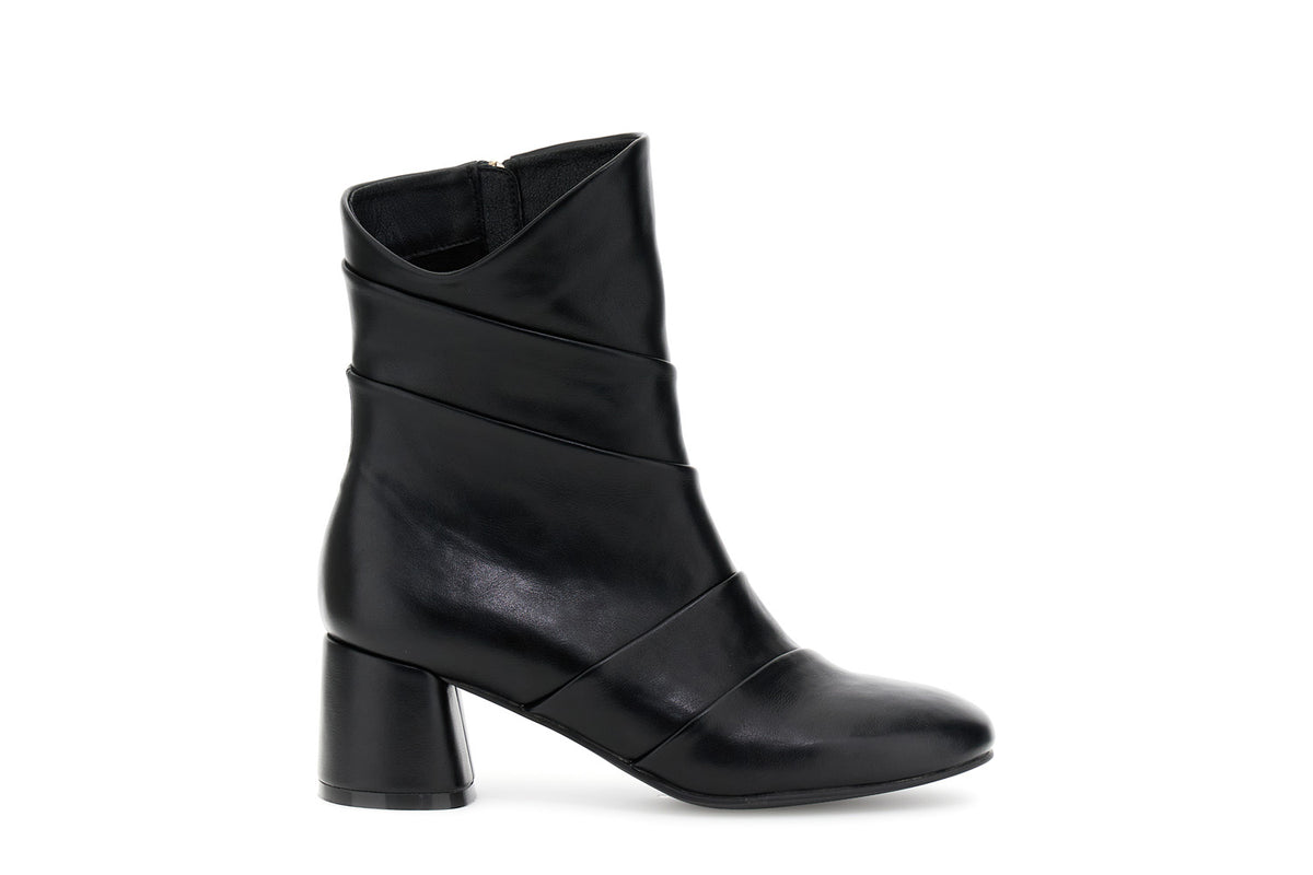 gid://shopify/Product/16176099623244_59122042339660