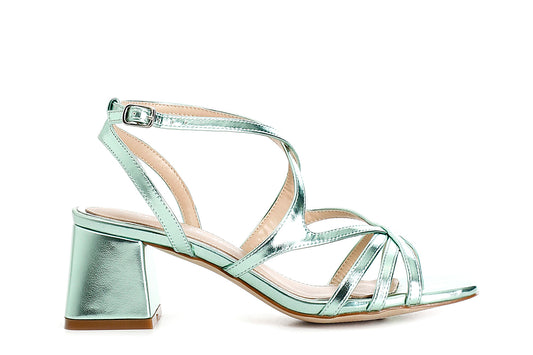 gid://shopify/Product/15783028982092_57661858513228