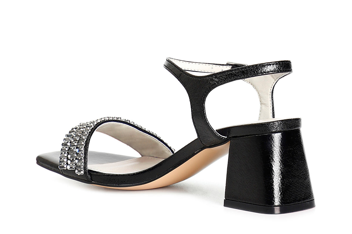 gid://shopify/Product/16122080198988_2