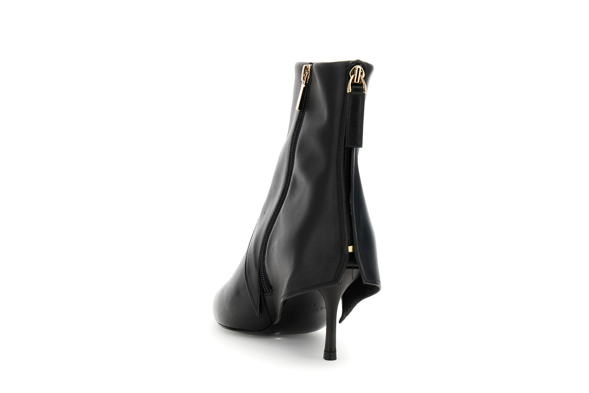 gid://shopify/Product/16176117940556_2