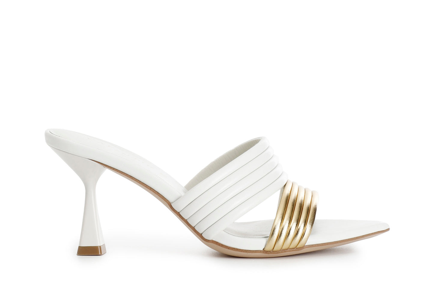 gid://shopify/Product/15783035175244_57661915529548
