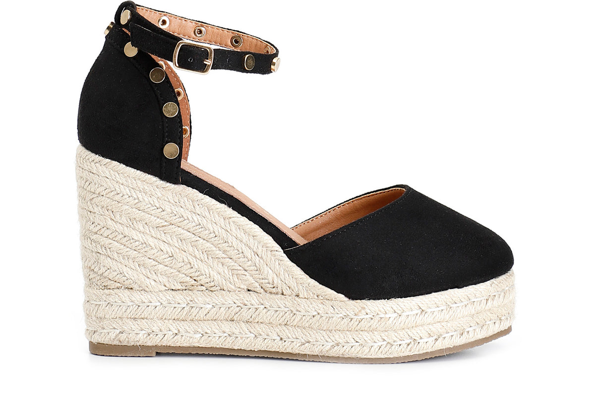 gid://shopify/Product/16121901285708_58873648120140
