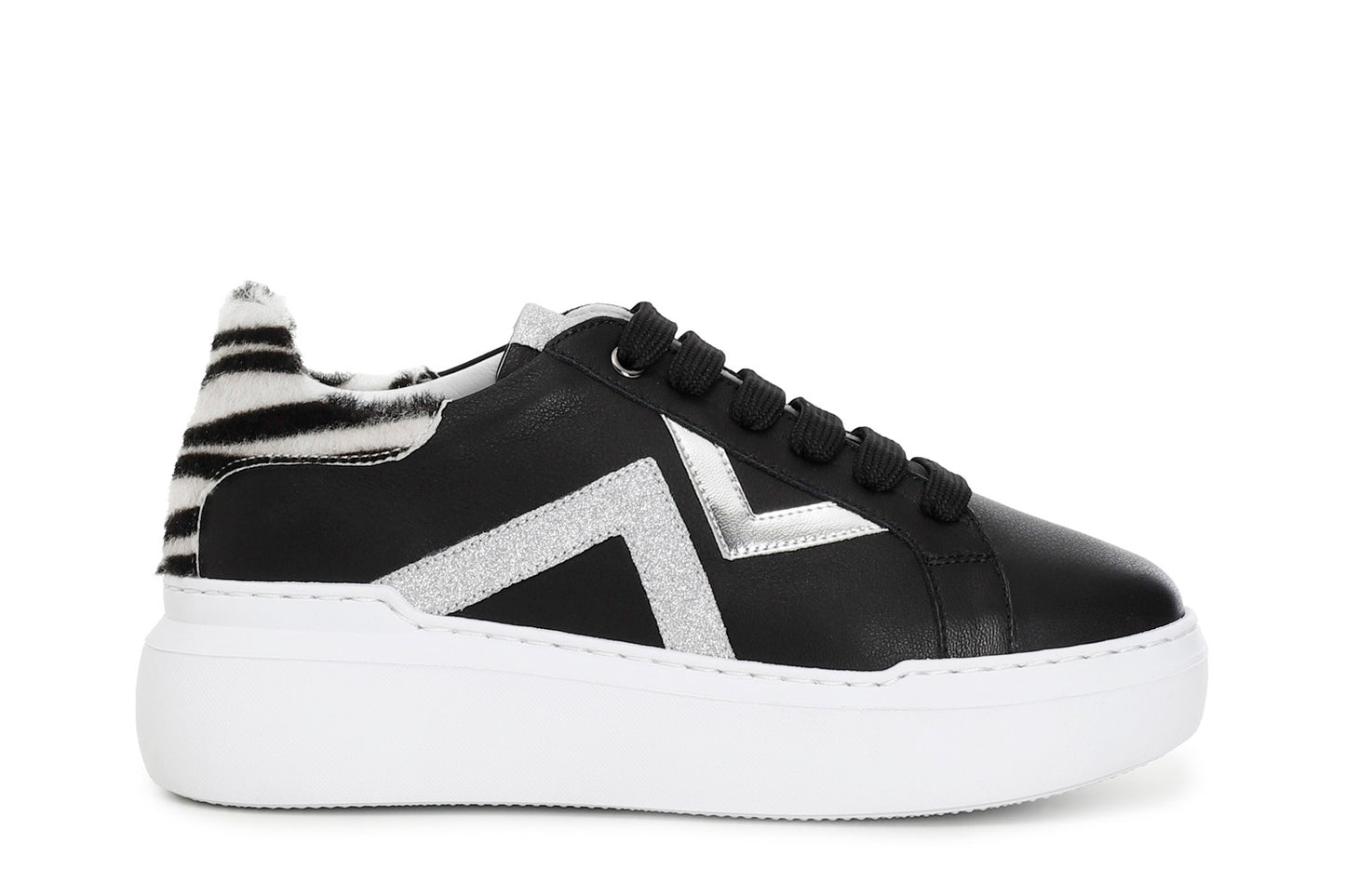gid://shopify/Product/16035416441164_58579041845580