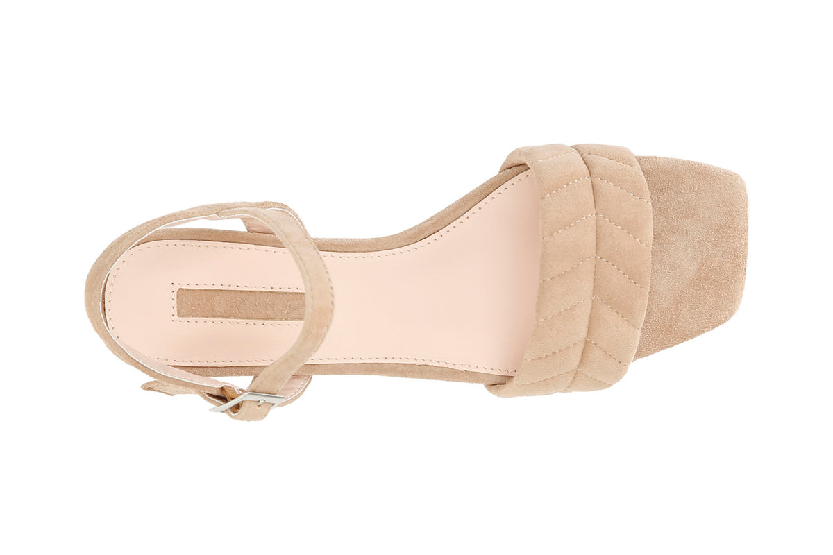 gid://shopify/Product/16121785352524_3