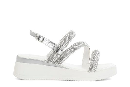 gid://shopify/Product/15783049822540_57662058430796