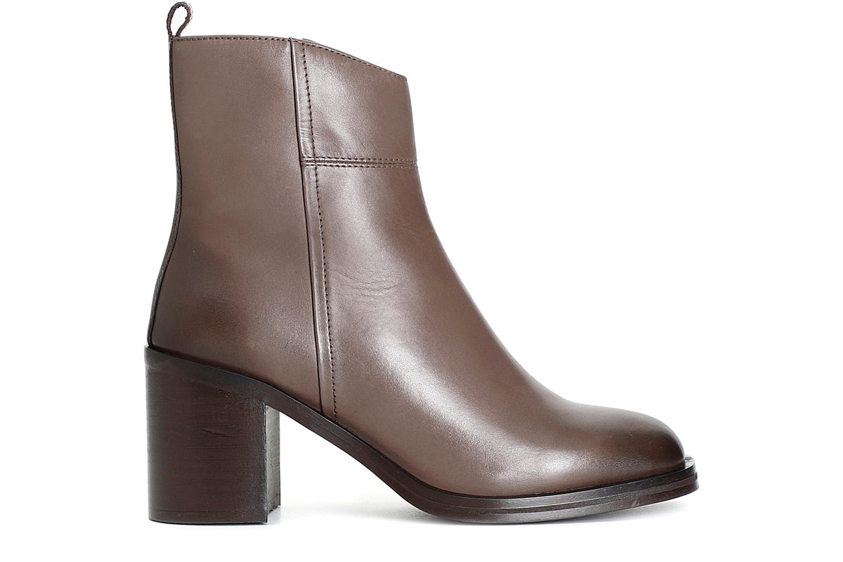 gid://shopify/Product/16121752551756_58873223250252