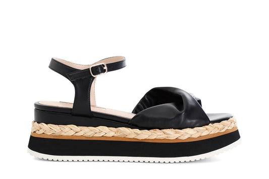 gid://shopify/Product/15782882181452_57660797518156