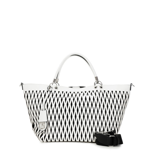 gid://shopify/Product/15782686916940_57659240350028