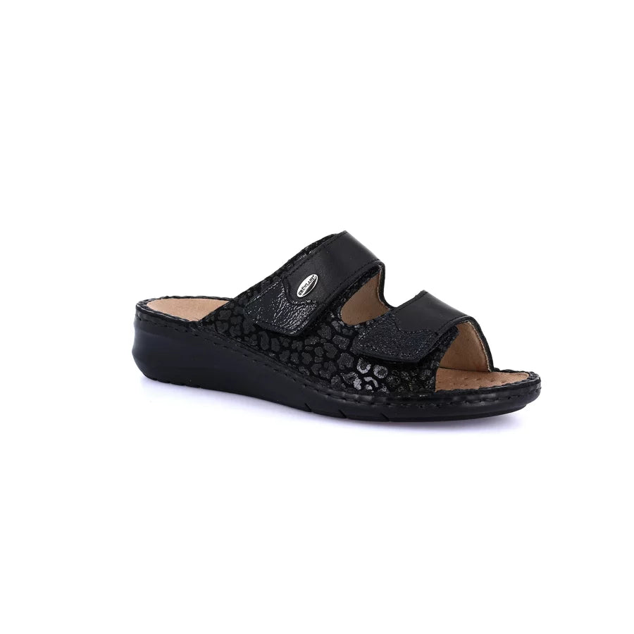 gid://shopify/Product/15753829613900_57518199374156