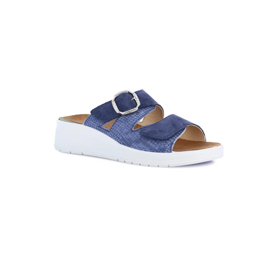 gid://shopify/Product/15712060277068_57339226423628