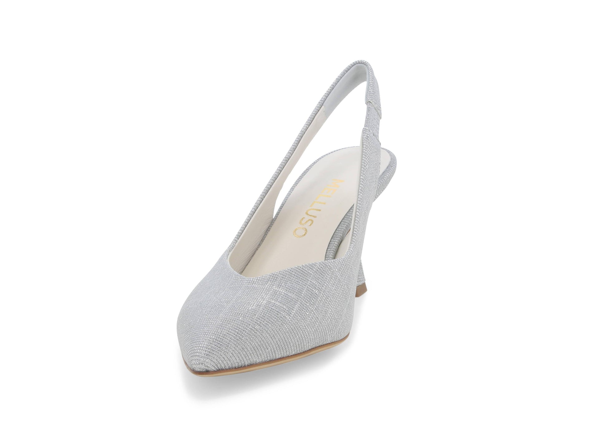 gid://shopify/Product/15685616206156_3