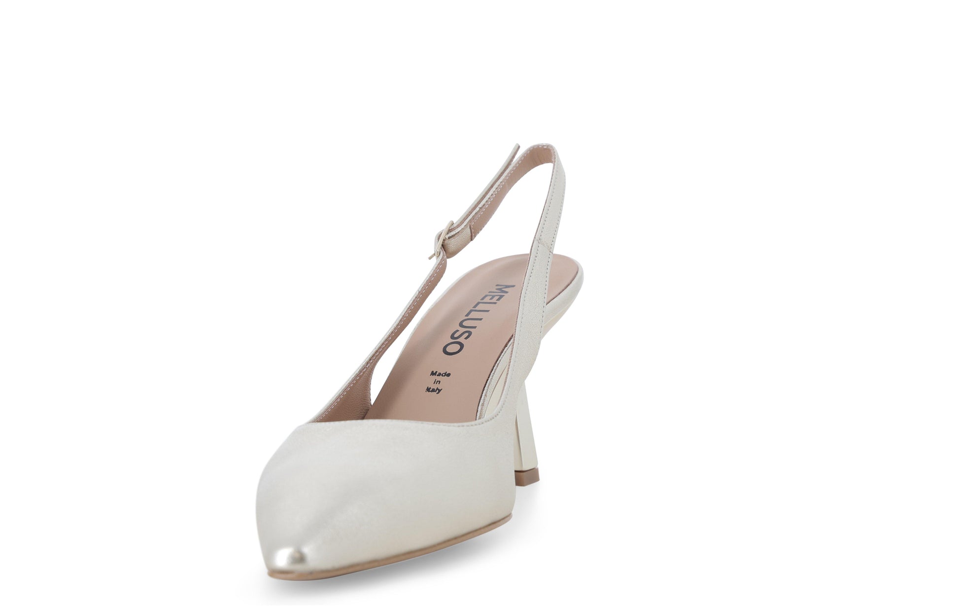 gid://shopify/Product/15686277628236_3