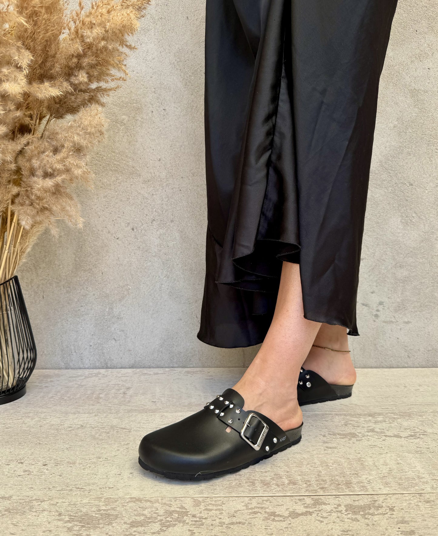 gid://shopify/Product/15737651036492_2