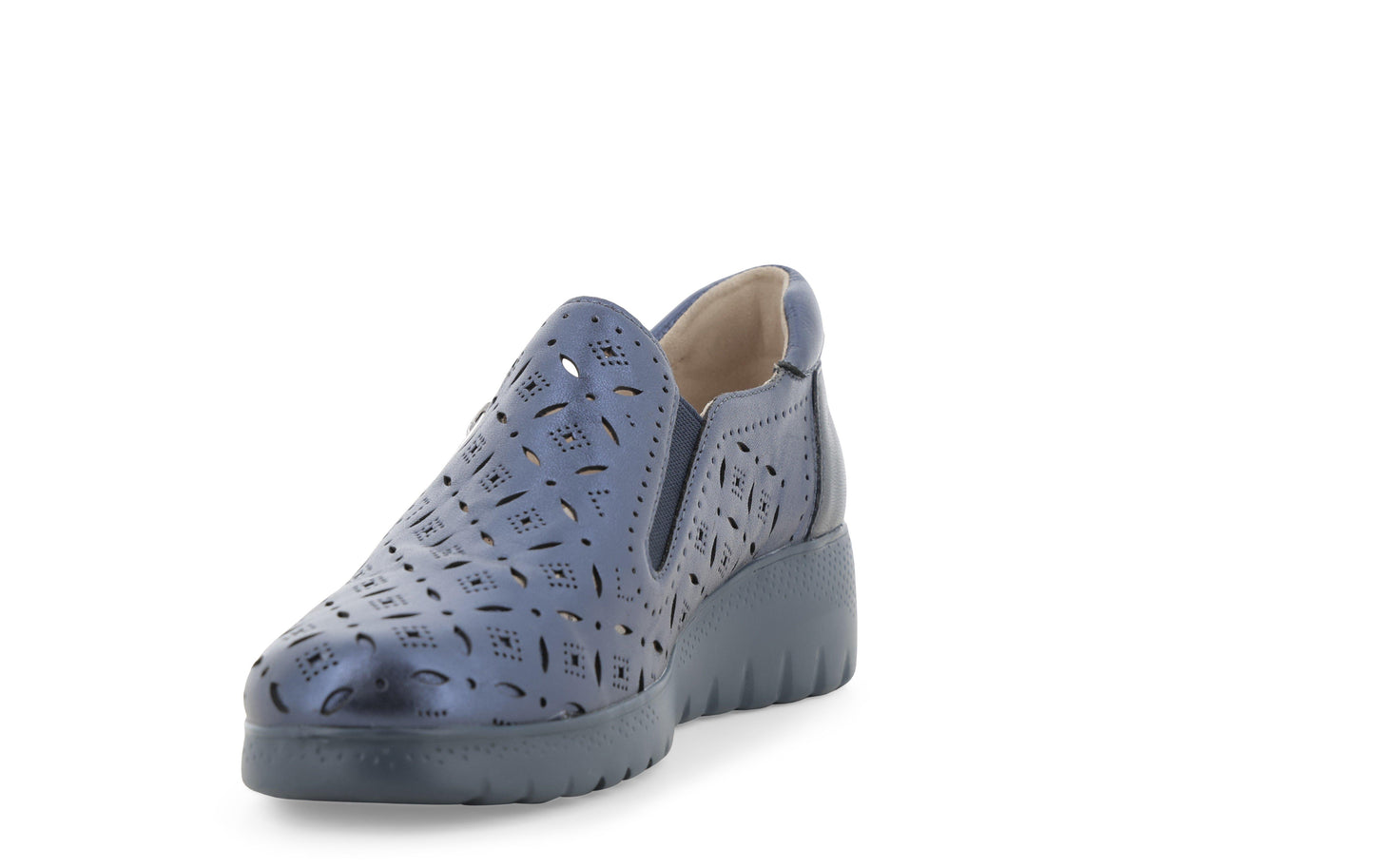 gid://shopify/Product/15686334349644_3