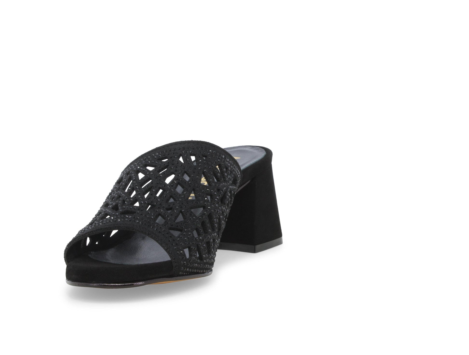 gid://shopify/Product/15686347718988_3