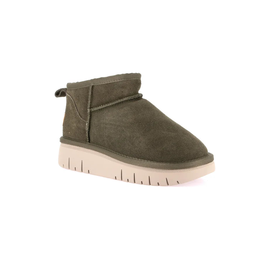 gid://shopify/Product/15712158613836_1