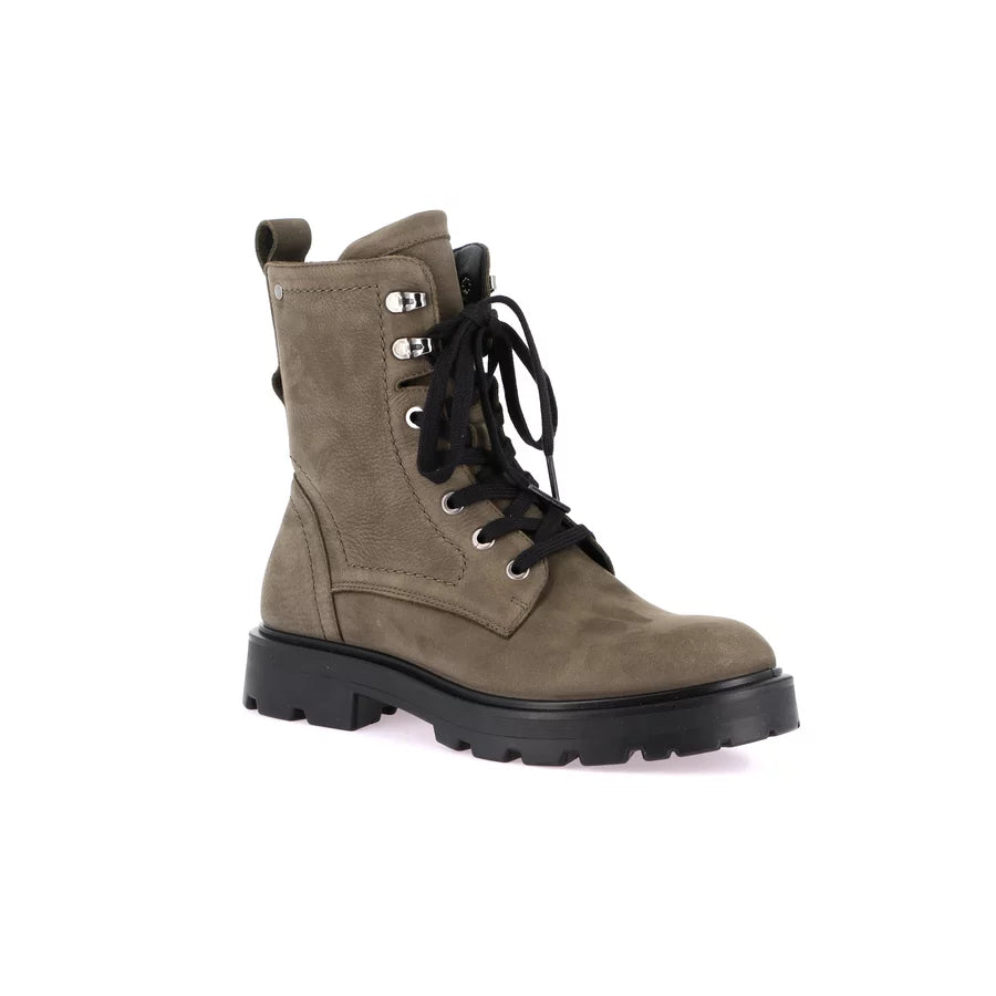 gid://shopify/Product/15712364495180_1