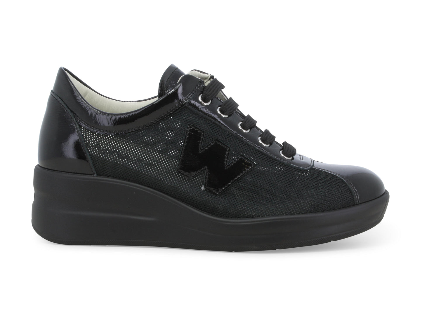 gid://shopify/Product/15685811732812_1