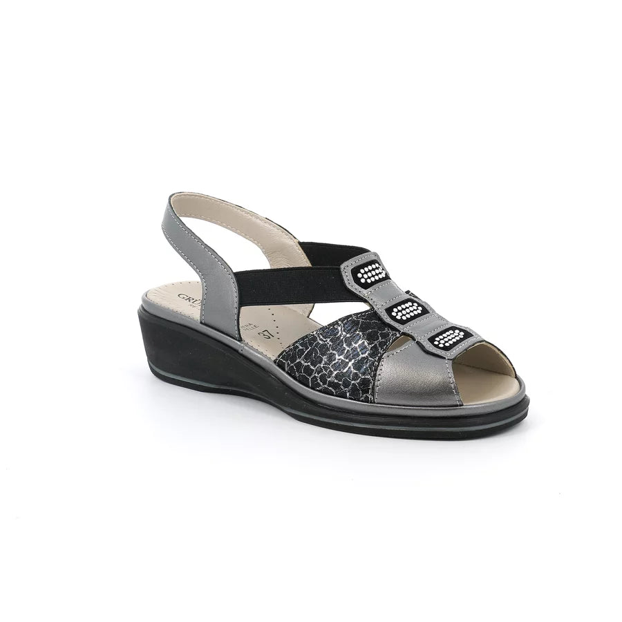 gid://shopify/Product/15711671681356_57336702861644