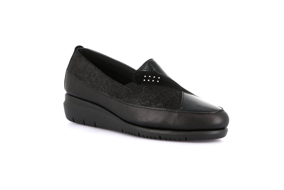 gid://shopify/Product/16106571530572_58821582094668