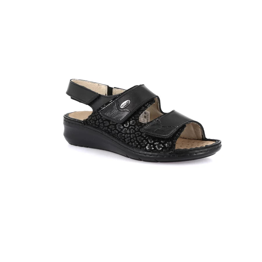 gid://shopify/Product/15754168172876_57519103934796